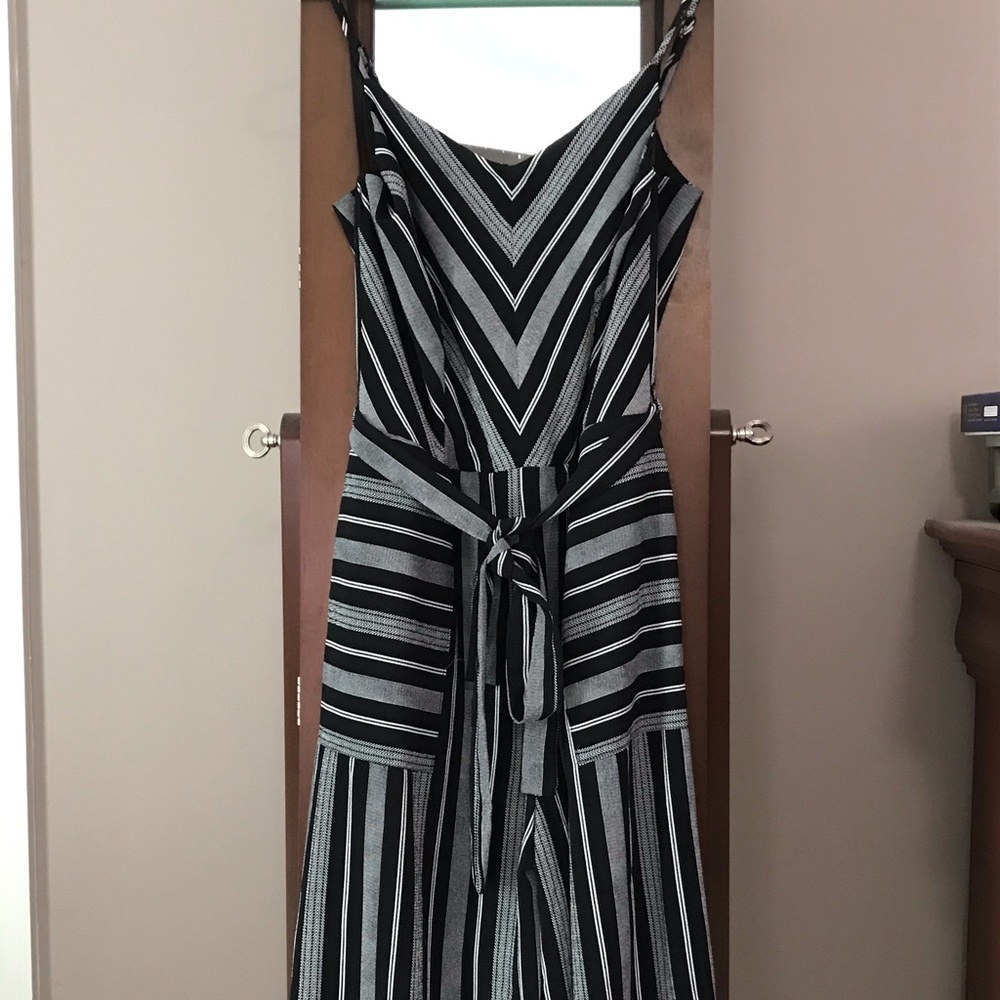 NWT summer maxi jumper wide pant legs size M